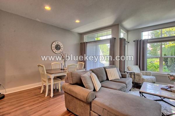 $2,495 / 2br - 1341ft2 - 2 Bed, 2.5 Baths Townhome in Beaverton Near Greenway Park63820909284225122