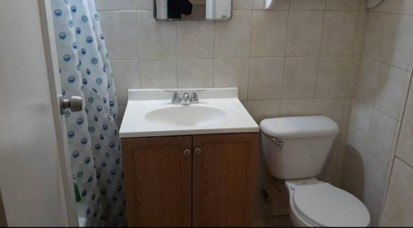 $2,800 / 2br - 1000ft2 - Amplio apartamento de 2 habitaciones y 1 baño (Flushing)63689807063427121