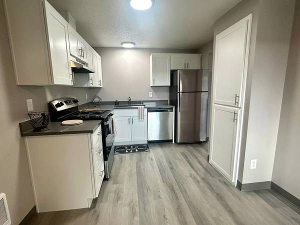 $1,899 / 2br - 900ft2 - Discover the best of garden-style living! Now renting! (Puyallup)63688314851585120