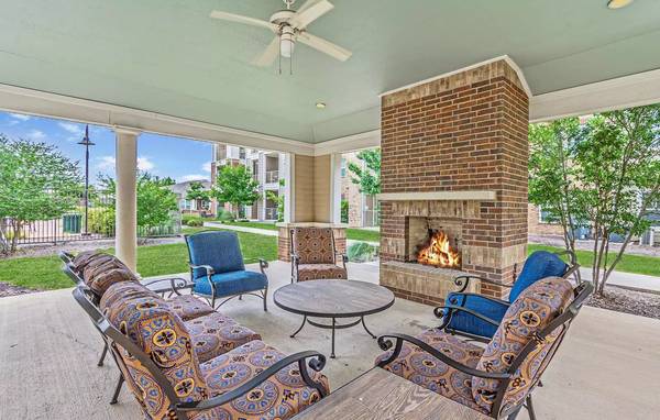 $1,467 / 2br - 1098ft2 - 2 BR, 2 BA. Bring your pets! They will love it here! Visit us today! (Saginaw)63796350813699124