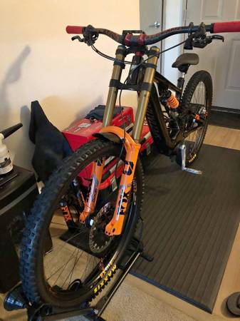SPECIALIZED KENEVO Mountain EBike 1
