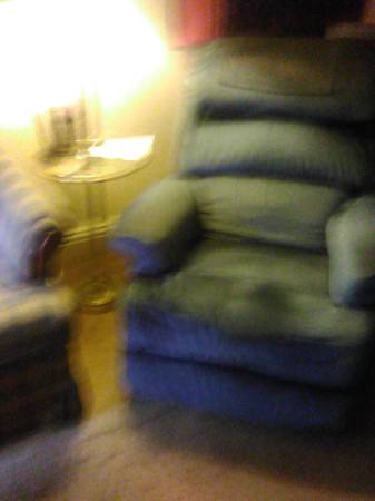 LAZYBOY RECLINER& ROCKER REDUCE PRICE!! 1