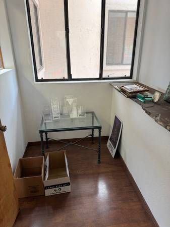 $520 / 346ft2 - TWO SEPARATE OFFICES AND RECEPTION (MURPHYS)63952109623299123