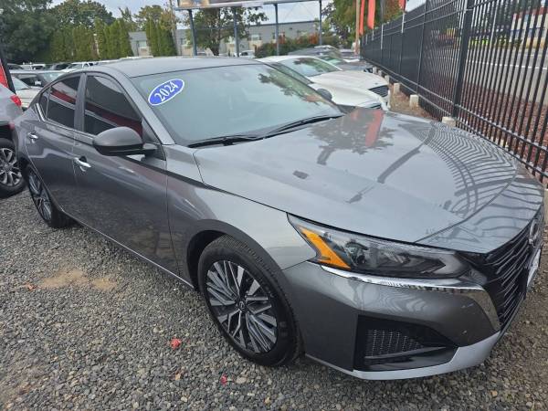 2024 Nissan Altima  2.5 SV 4dr Sedan Sedan 1