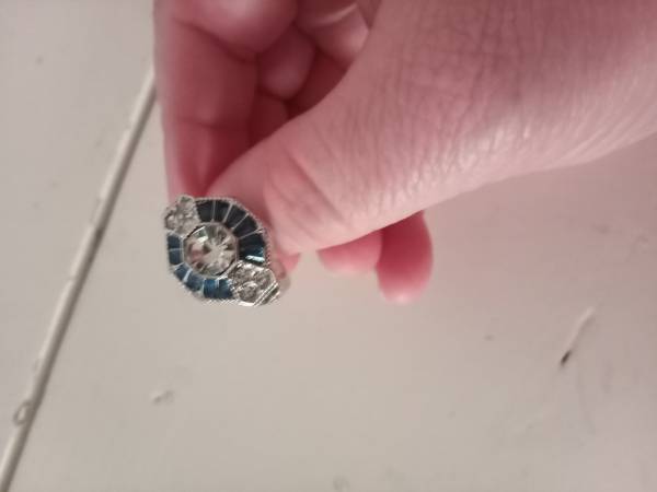 Size 9 925 silvery ring 1