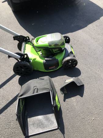 GoGreen lithium battery, self propelled mower 1