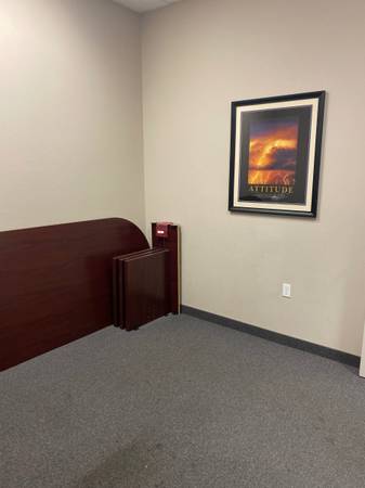 Office For Rent 1
