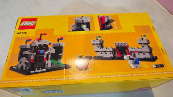 Lego 40775 Mini Knights Castle 1