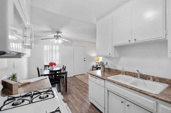 Sublet 1bedroom  someone to take over or sublease on a month to month 1
