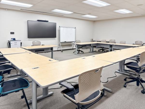 Book Your Desk Now — Zero Distractions, Full Productivity 1