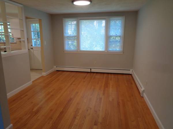 $4,500 / 3br - 2400ft2 - NUEVA TARIFA/ 2LvL Split LvL 1fam:tamaño, actualizaciones, luz, pasteles, GRAN Energía (Arlington)63655303203329123