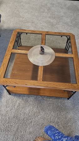 Antique coffee table / sofa table/ living room 1