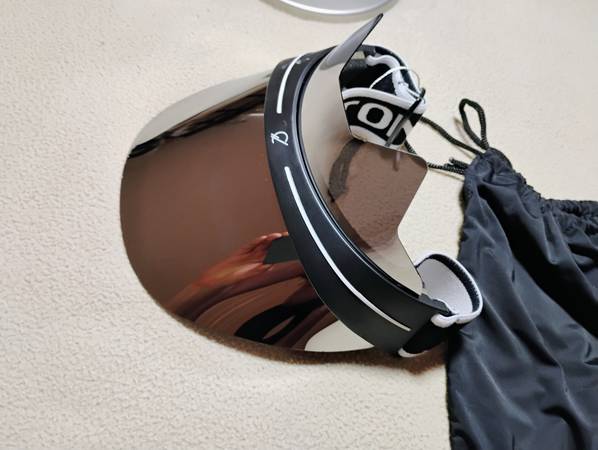 Quality Sun Visor & Matching Bag 1