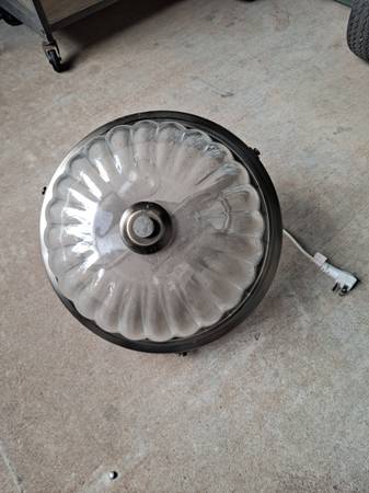 Lowe's Ceiling light fixture with 110 plug 1