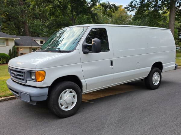 2007 Ford E350 Extended Cargo Van 49k miles 1