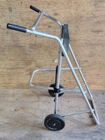 Outboard engine stand 1