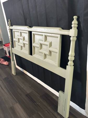 Queen headboard 1