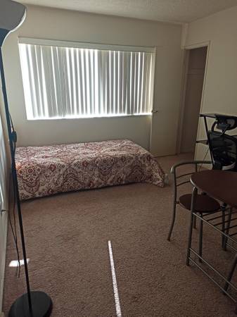 $1,200 / 1 dormitorio - HABITACIÓN AMPLIA EN GLENDALE CON BAÑO PRIVADO (GLENDALE)63470372501889123