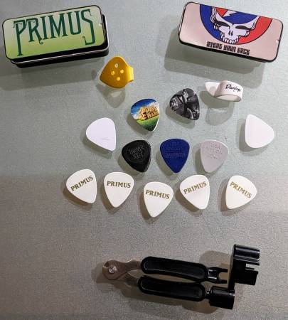 Guitar picks and string tool 1