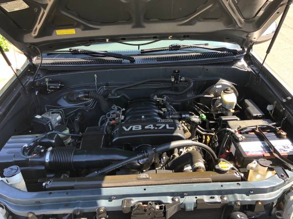4X4 TOYOTA TUNDRA 4WD CREWCAB and LOW|MILES! IMMACULATE V8 Engine - $18,000 (SACRAMENT0. Cal)63624217552641121