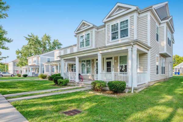 $1,214 / 2br - 2 BD, Air Conditioner, Spacious Closets (1710 Calumet Ave, Niagara Falls, NY)63925204853891123