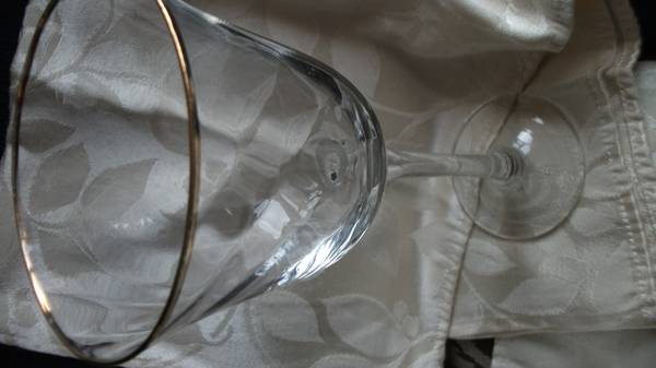 18 wine glasses 1