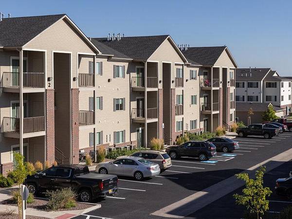 $1,500 / 2br - 959ft2 - Picnic Area, Microwave, Open Concept Floor Plan, Balcony/Patio63671024990337124