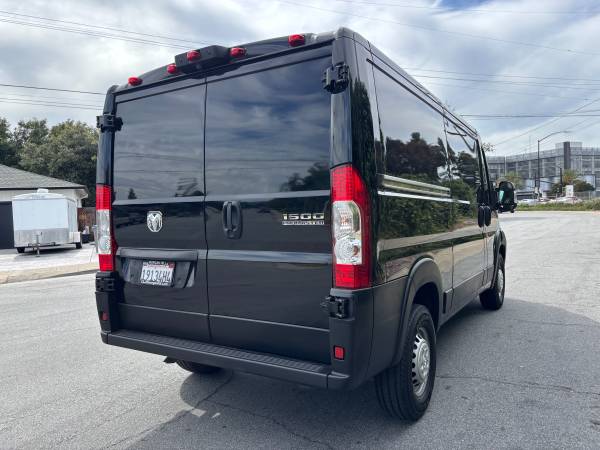 2024 RAM PROMASTER 1500 V6 - Photo 11