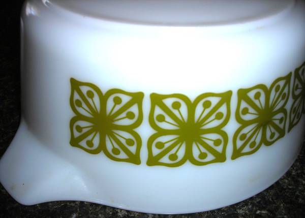 PYREX 'verde square' casserole - -  2 1/2 quart -  1966- 1