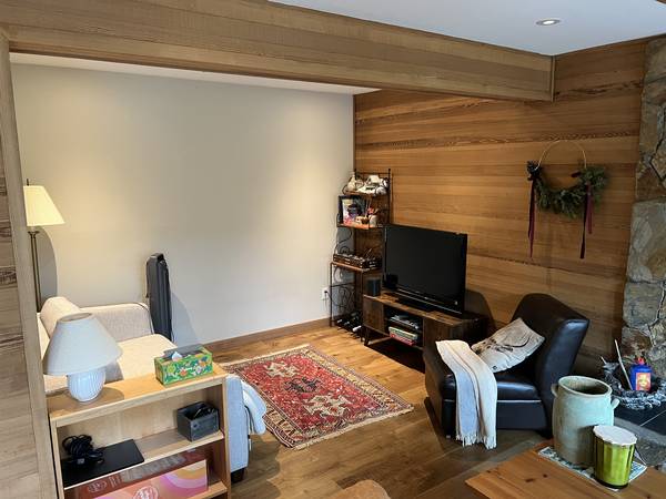 2 Bed, 2 Bath Townhome in Whistler Cay Heights, Seasonal Lease 3