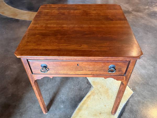 Bob Timberlake Solid Cherry End / Lamp Table 1
