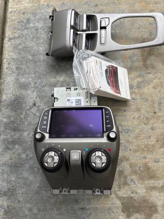 Camaro SS nav display stereo and gauges 1