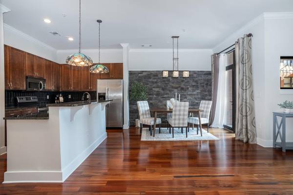 $1,200 / 1br - 930ft2 - Freshly updated first level condo (Chattanooga)63993220912514121