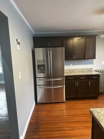 $3,100 / 2hab - 1200ft2 - Cocina moderna con lavavajillas ✨aparcamiento ✨piso superior ✨ENORME (Medford \ Tufts \ Línea Somverville)63856446738691122