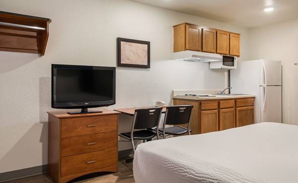 $1,120 / 1br - Budget-Friendly Monthly Rates - No Lease, No Commitment! (1506 W Fairmont Pkwy, La Porte, TX)63924167390723120