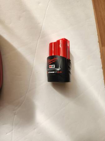 Milwaukee M12 battery Excellent condition 1