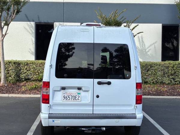 2010 Ford Transit Connect XLT - Photo 3