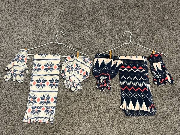 2 Girls Old Navy Winter Hat, Gloves & Scarf Sets - pink and blue 1