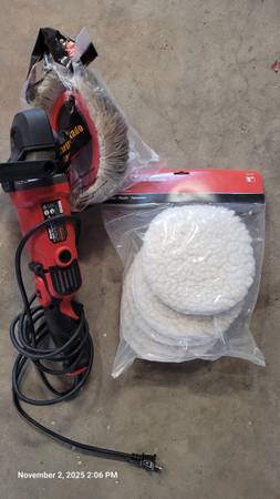 7 in. Variable-Speed Rotary Polisher/Sander 1