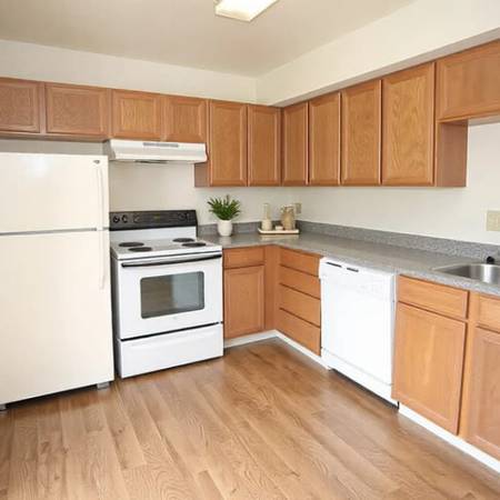 $1,974 / 2br - 886ft2 - Resident Events, 2bd 1.5ba, Situated in Ashland! (204 Kings Arms Street, Ashland, VA)64027113443073122