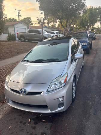 2010 Toyota Prius V - $6,000 (carlsbad)63624731801859120