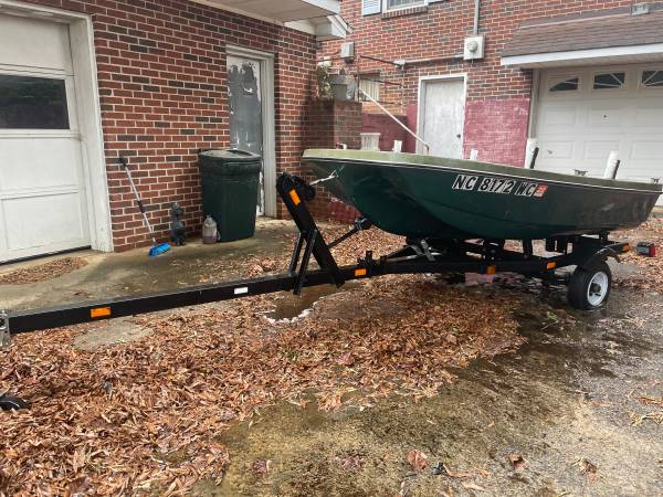 8.5ft John boat on fully adjustable 16ft trailer 1