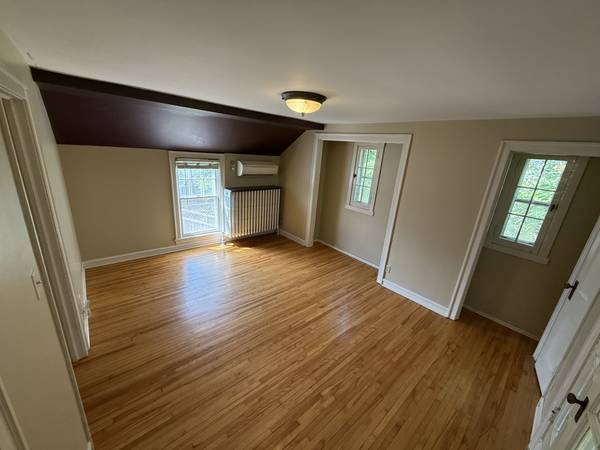 $1,600 / 1br - ALL UTILITIES INCLD / RARE opening on Parkway (SW Mpls)63666930711683123