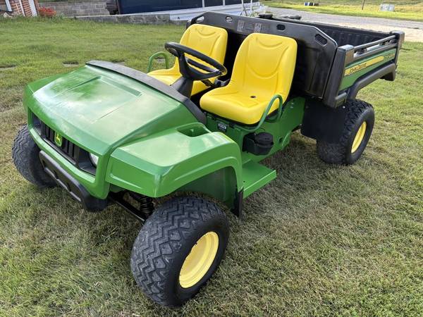 2014 John Deere Gator TX Gasoline engine, manual dump bed 1