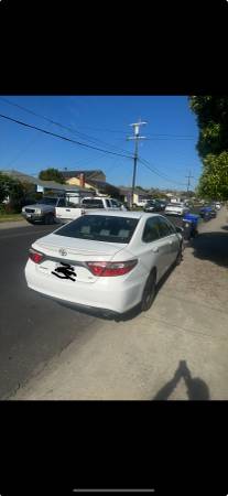 Toyota Camry SE 2016 en venta - $15,300 (hayward / castro valley)63617847284609121