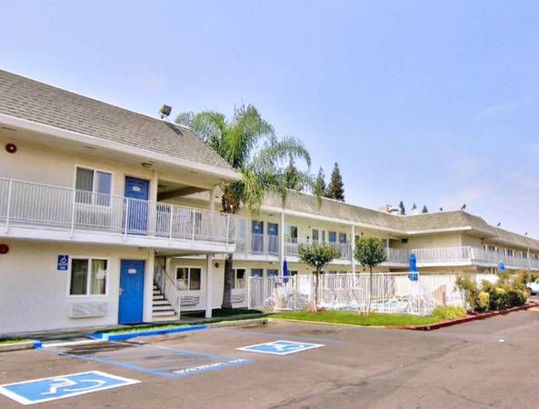 $450 / 1br - NEW SPECIAL: DISCOUNTED WEEKLY FLAT RATE > Kids are FREE! (Sacramento South & Elk Grove)63844738441987124