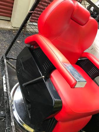 Barber full size chair 1