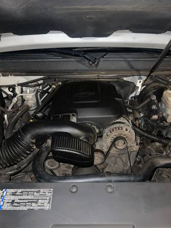 2011 Cadillac Escalade, 1 dueño, 189 mil millas - $7,900 (Sacramento)63470760120707122
