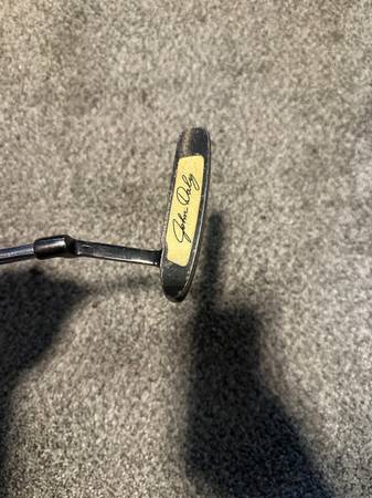 Lefty Hippo John Daly putter 1