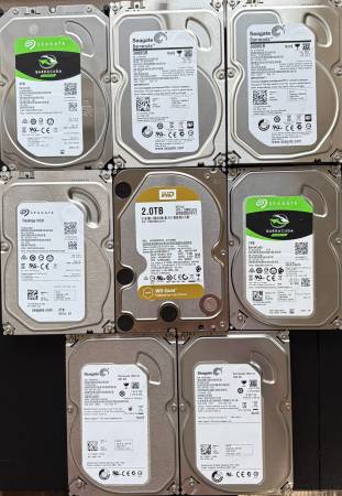 Desktop Hard Drives 3.5" SATA 1x 3.5" 4 TB Seagate Barracuda Hard Driv 1